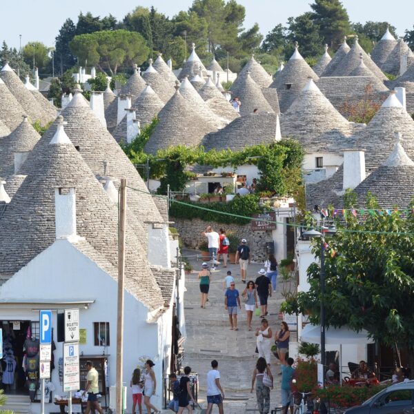 Gita a Matera, Alberobello, Bari, Locorotondo 19 - 22 Marzo 2027